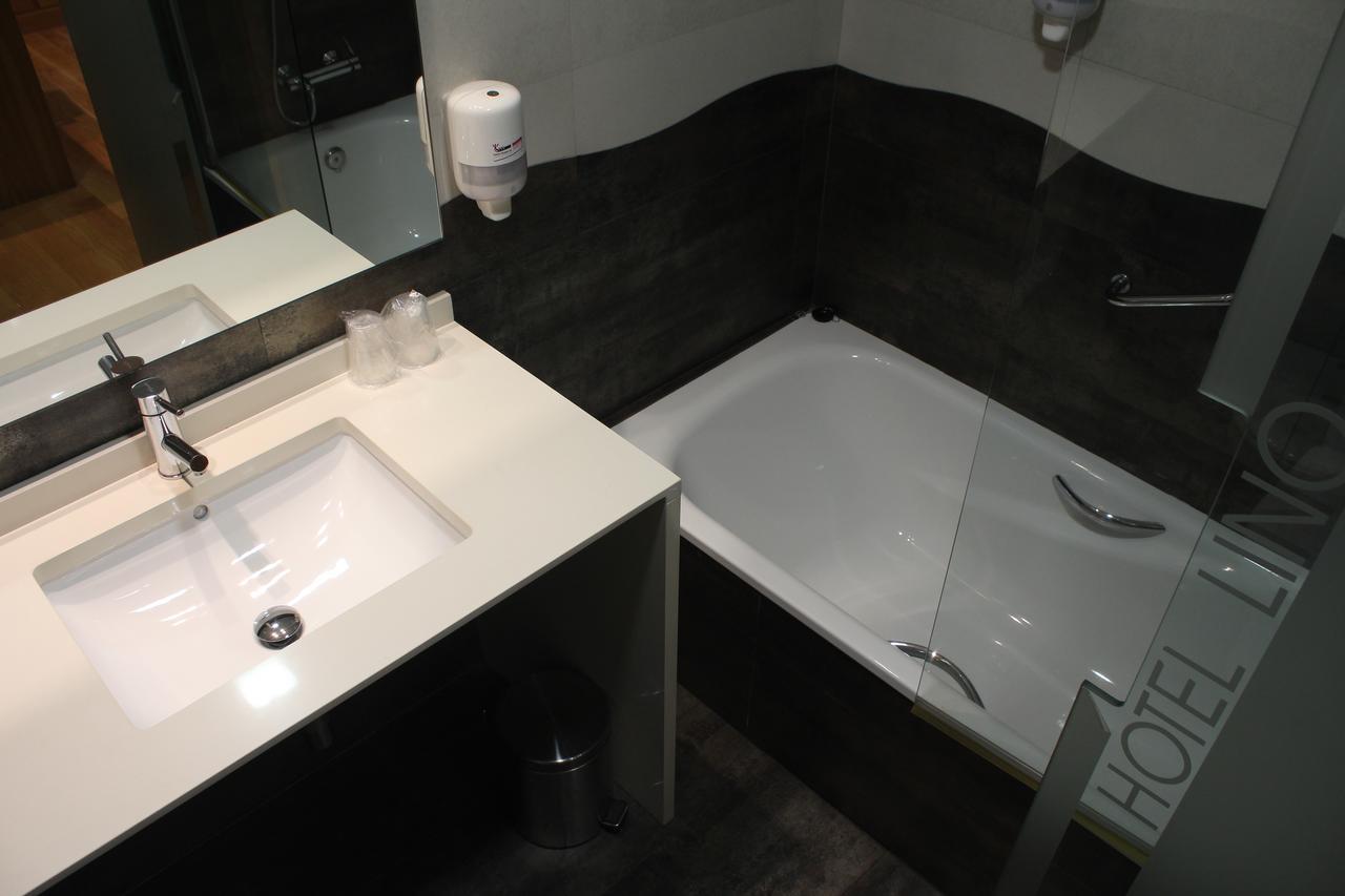 Hotel Lino Vigo Luaran gambar